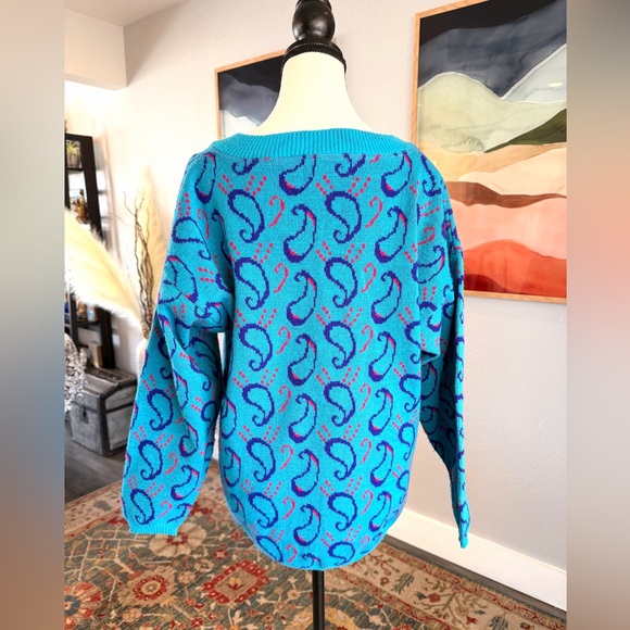 Vintage 80s Vibrant Teal Paisley V-Neck Sweater - Picture 3 of 8